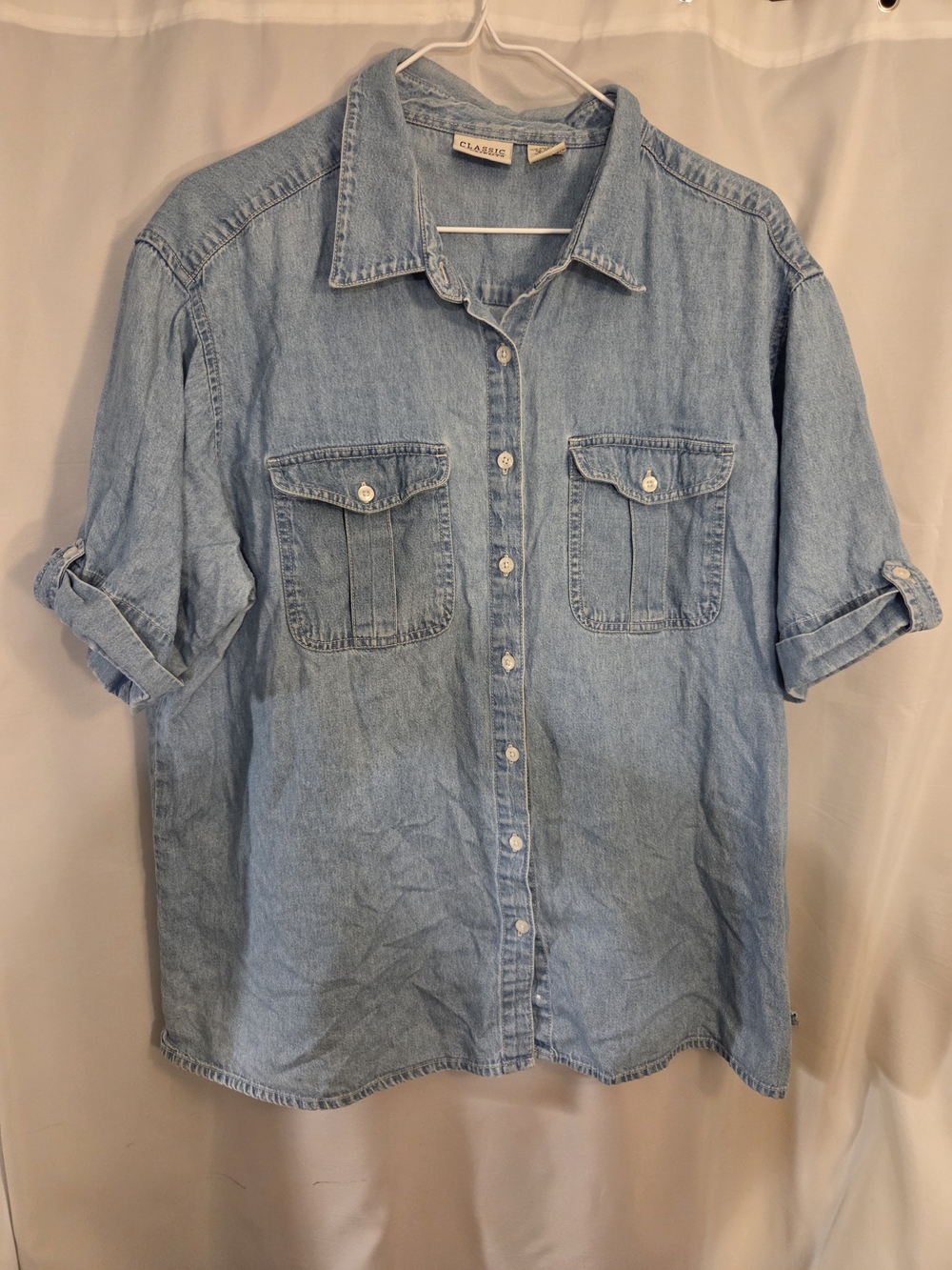 VINTSGE Classic Elements Light Wash Denim Button-Front Shirt